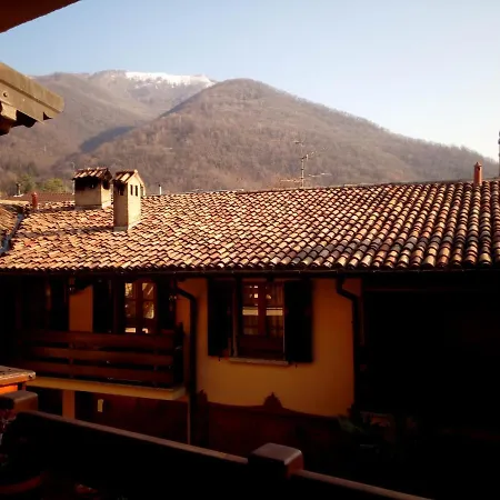 La Corte Brianzola- * Canzo
